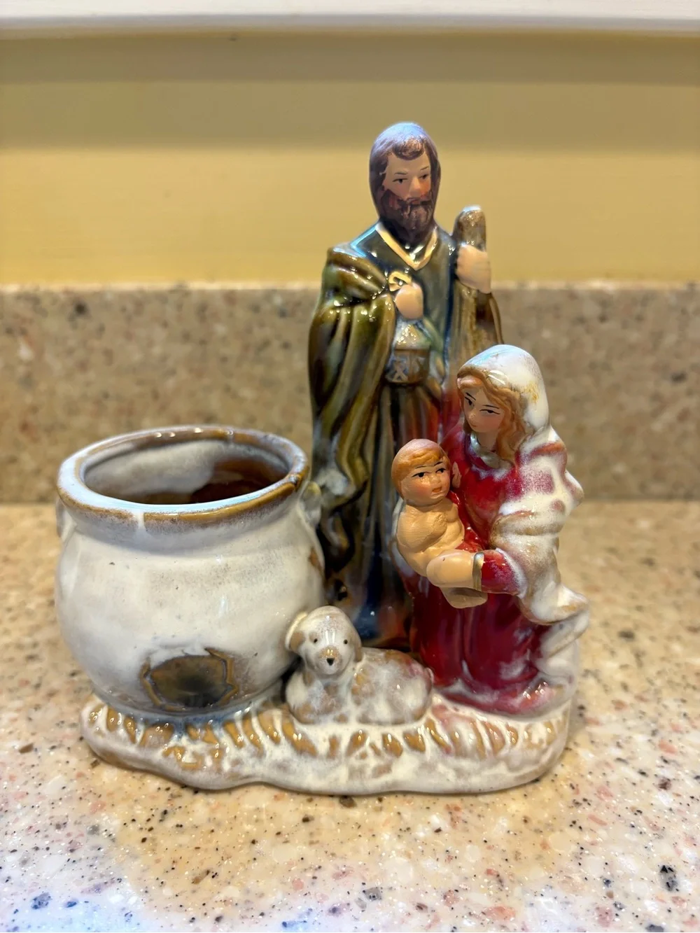 Kirklands decorative ceramic